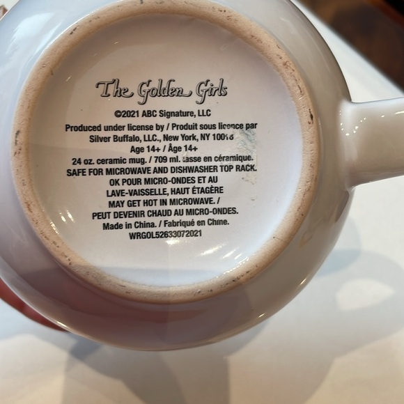 NWOT Golden Girls Ceramic Soup Bowl/Mug. Merry Christmas, White - Picture 2 of 4